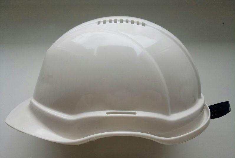 каска зеленая